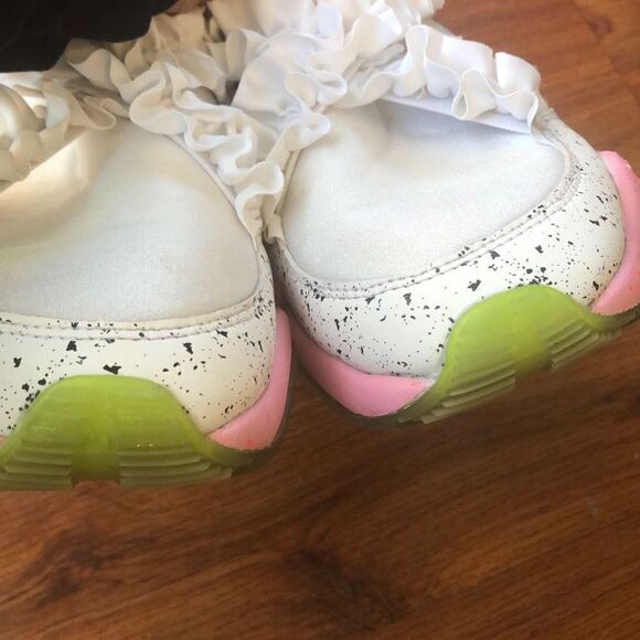 Puma Sophia Webster thunder white ruffle neoprene sneakers pink size 6 GOAT - Picture 4 of 8